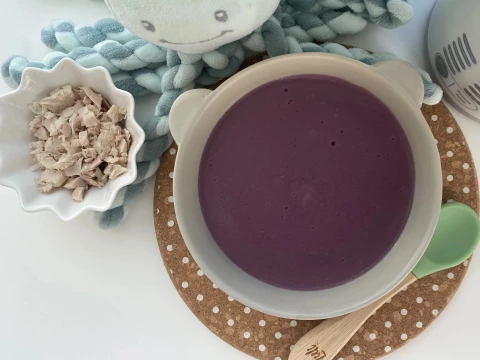 Příkrm z kedlubny a fialového batatu s jáhly