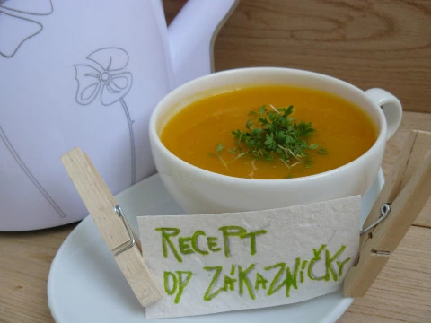 Zázvorovo-mrkvová polévka od zákaznice